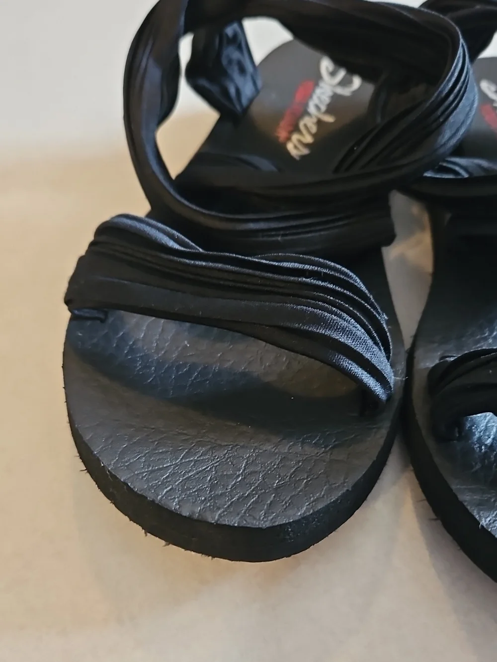 Skechers Yoga Foam Meditation Sandals